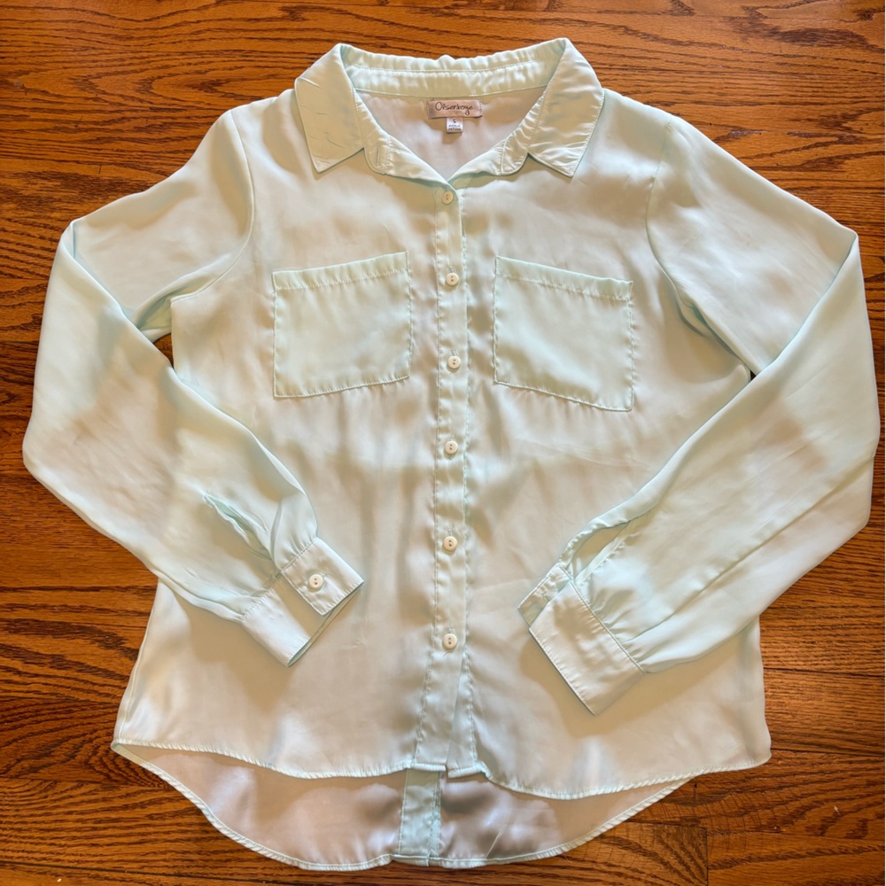 Olsenboye sheer long sleeve button-up blouse; pale mint green; size S